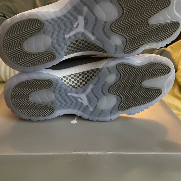 VNDS Air Jordan 11 Cool Grey 2021 release - Picture 5 of 10
